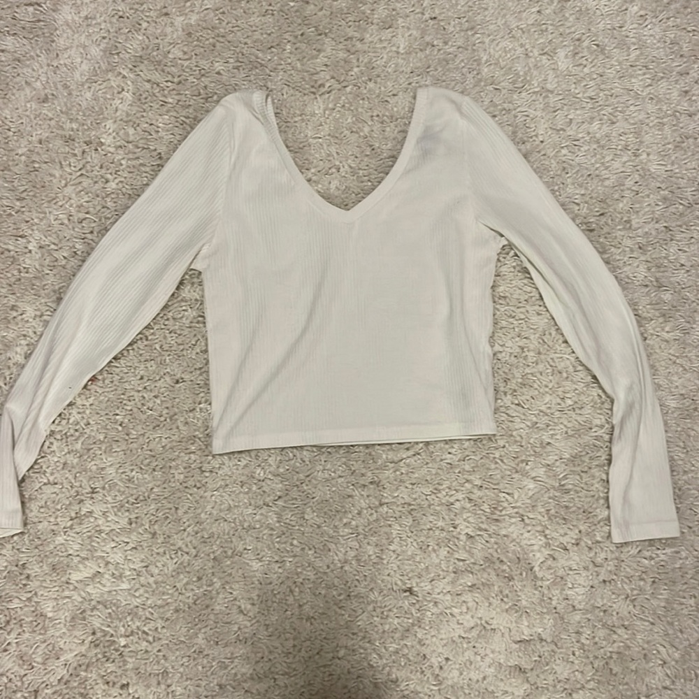 White Topshop long sleeve shirt, size 8 (but fits a size 4/6)